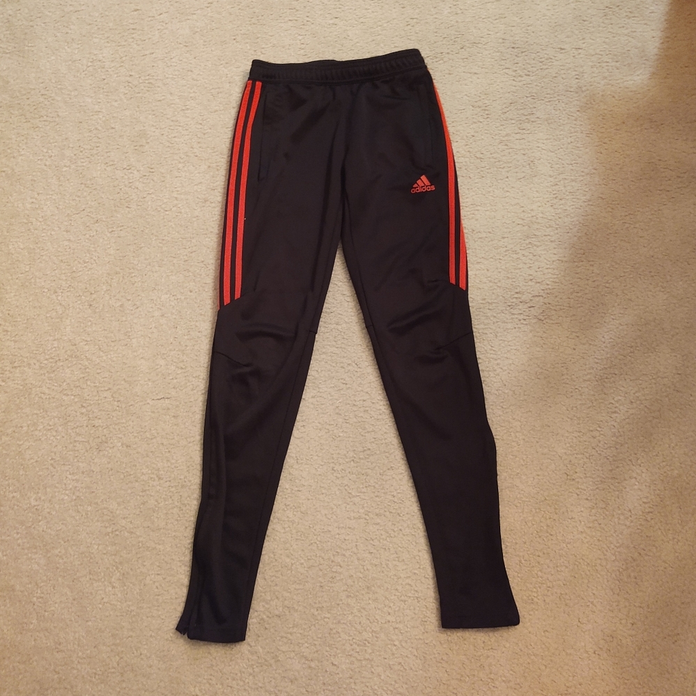 Sold on Ⓜ️ - Picture 3 of 9